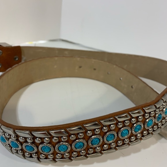 Genuine Italian leather turquoise studded belt with silver details. 41” long - Picture 7 of 9